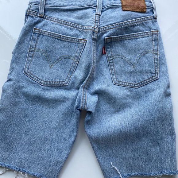 Levi's 501 Jean Shorts Size 24 - Picture 3 of 3